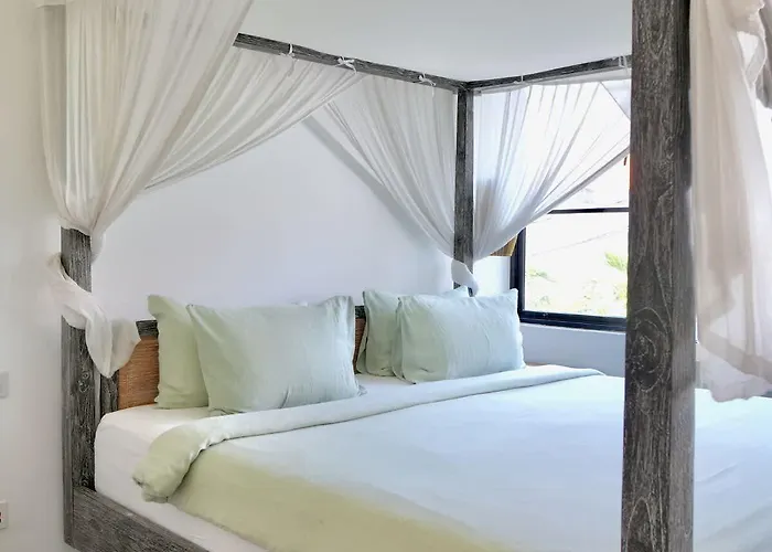 Stylish 4bed Luxury With Private Pool Access ヴィラ *